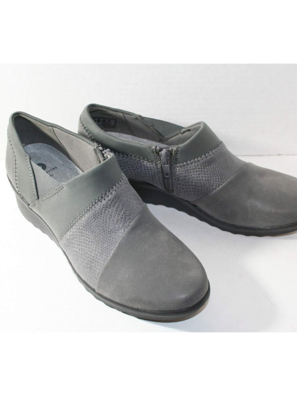 Clarks Cloudsteppers Womens SlipOn Cushion Grey Shoes Sz 7.5 - NWT